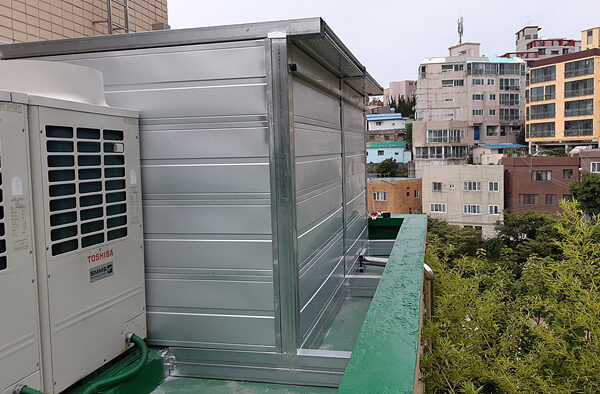 스틸가설방음판을 이용한 초등학교 옥상 송풍기방음벽